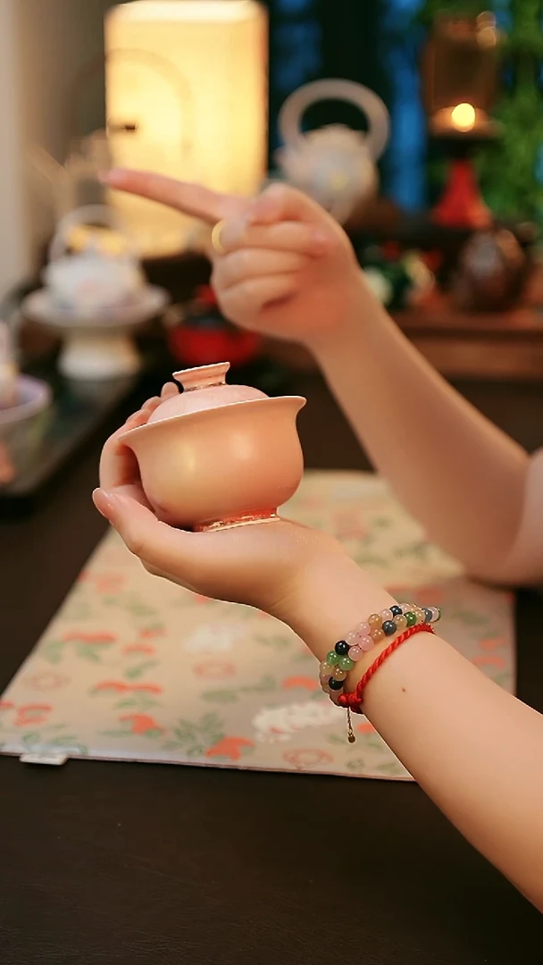 陶瓷茶具楚门粉色盖碗