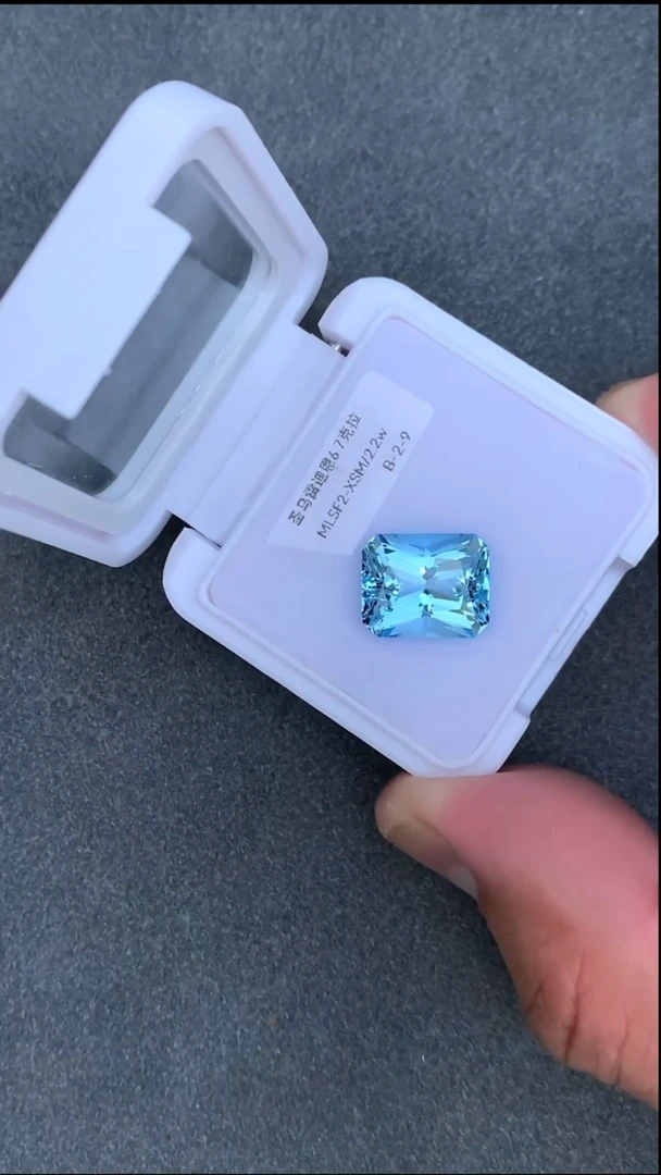 海蓝宝石裸石未镶嵌6.7克拉