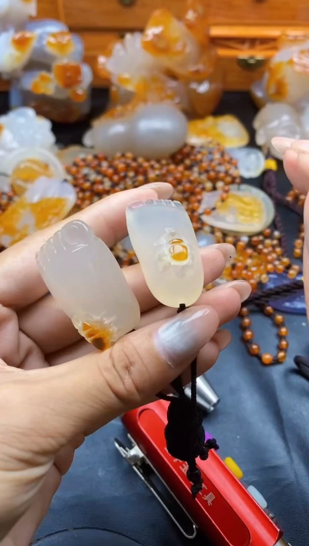 玛瑙/玉髓颈饰未镶嵌ll