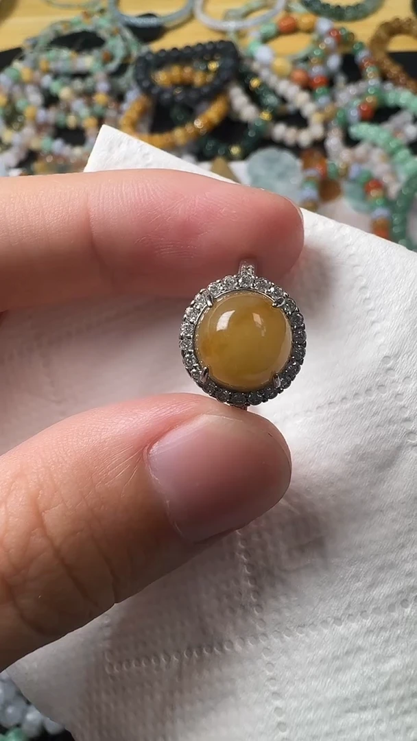 翡翠未镶嵌颈饰【闪购商品】 天然翡翠