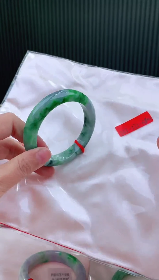 未镶嵌手镯翡翠56+