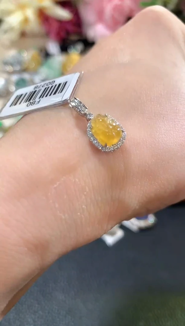 吊坠(不含链)18K金镶嵌翡翠n5