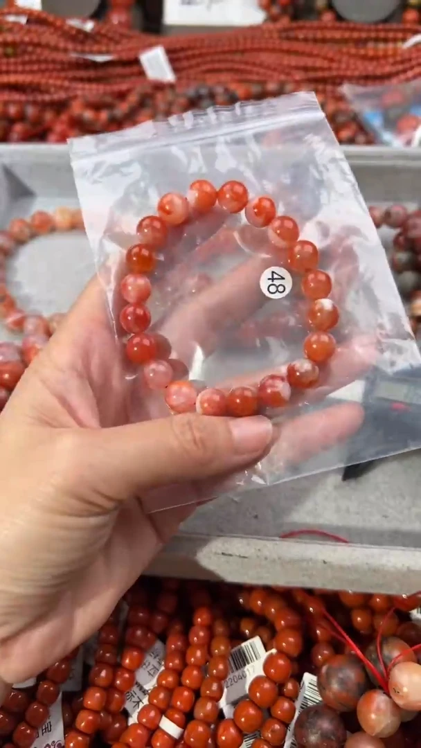 南红玛瑙手串未镶嵌9+