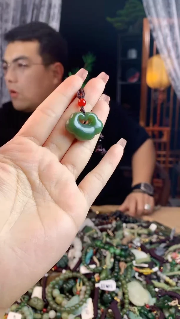 【闪购商品】和田玉挂件未镶嵌多样性发一