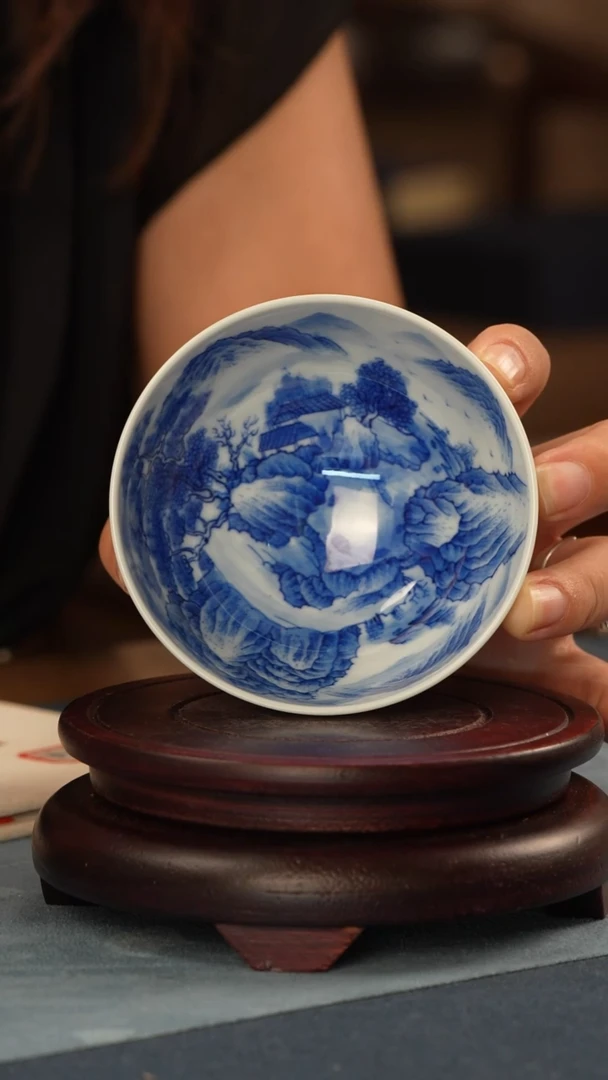 杯子王喜之 青花山水 带证书锦盒