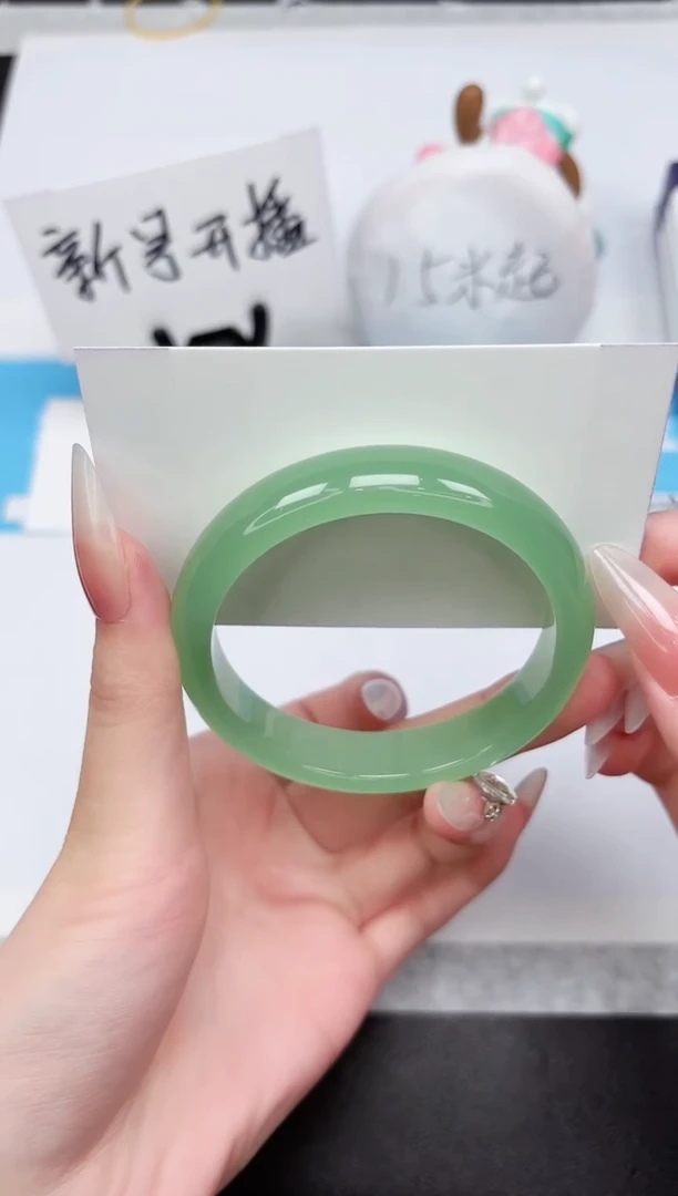 石英质玉手镯未镶嵌175-58.1