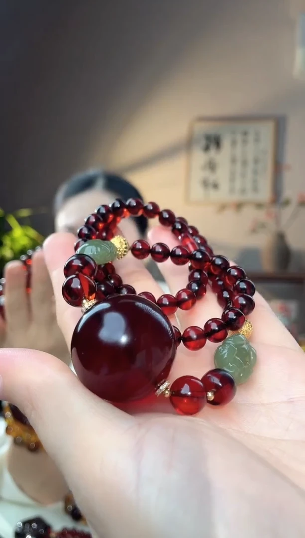 裸石琥珀未镶嵌28+10+7+ 血珀项链设计款