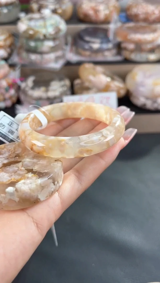 未镶嵌手镯石英质玉51