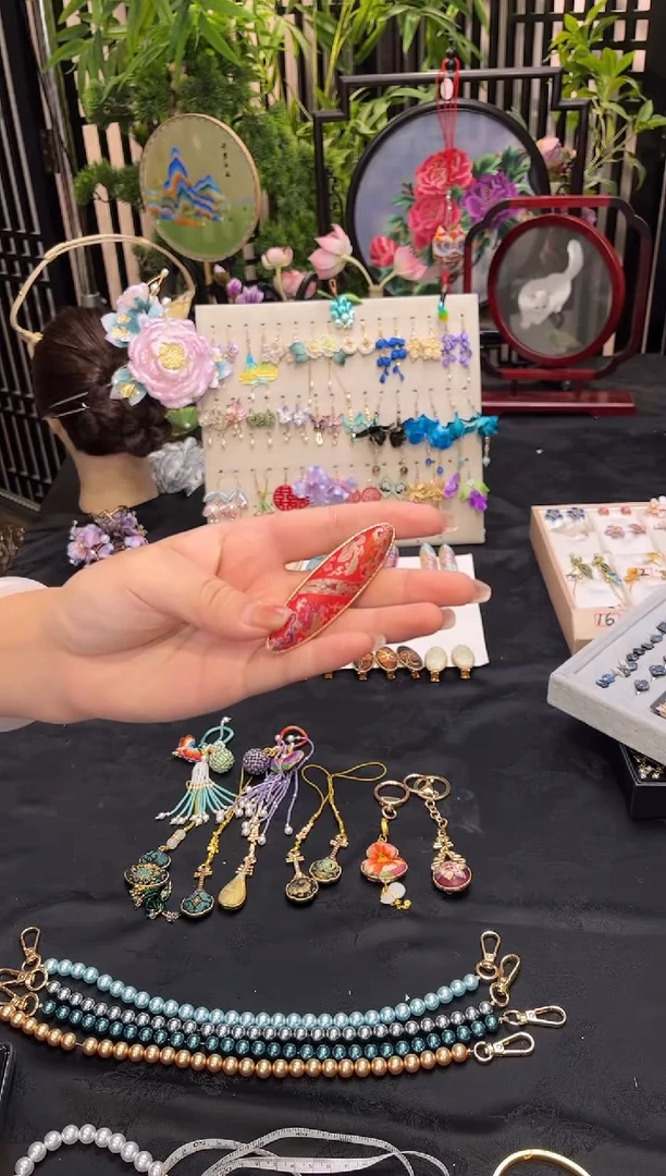 织绣晨*非遗苏绣手工饰品
