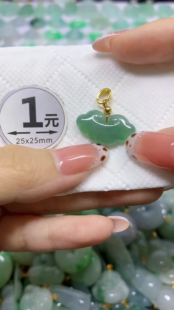 颈饰未镶嵌翡翠天然翡翠A货