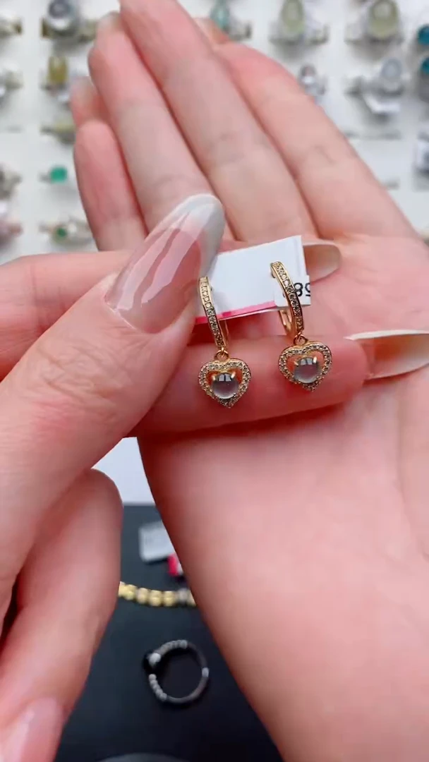 银S925镶嵌戒指翡翠....