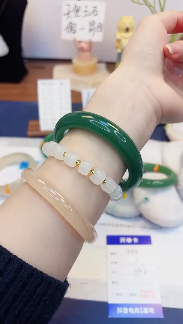 【闪购商品】石英质玉手镯未镶嵌500-东陵玉-圈口60