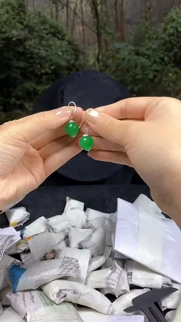 满色吊坠 所见即所得！！