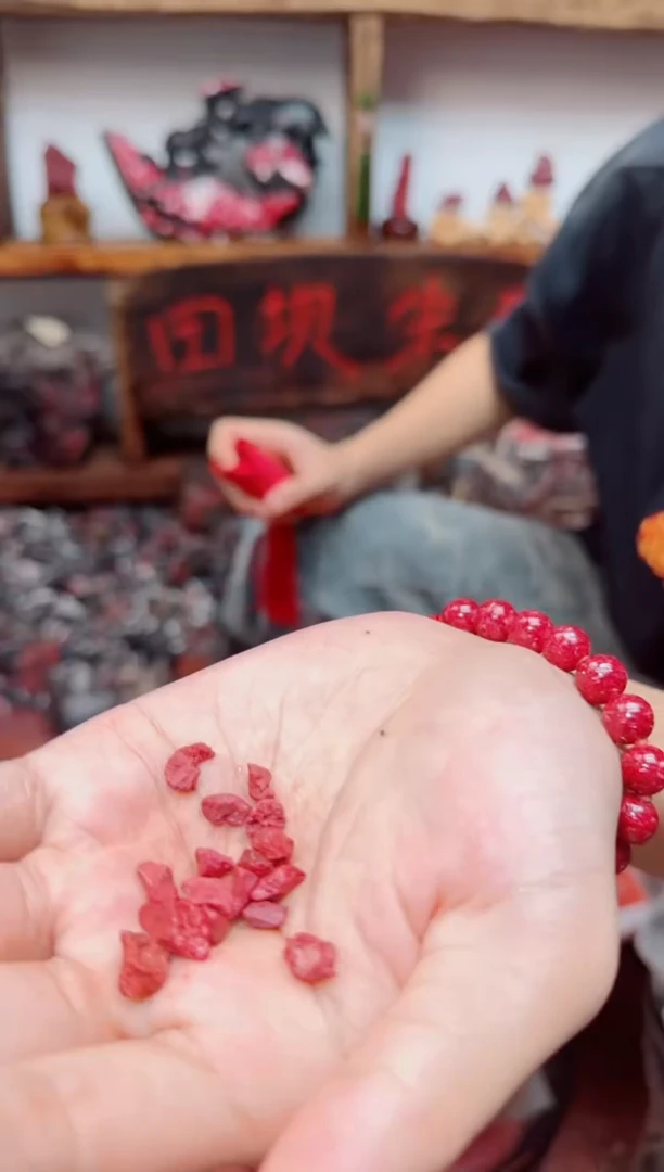 天然辰砂原矿级别粗砂7