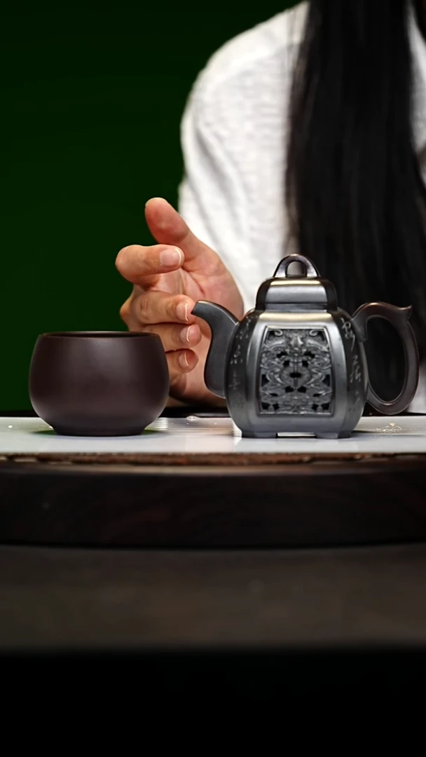 宜兴原矿高端紫砂 黑墩头柴烧180cc