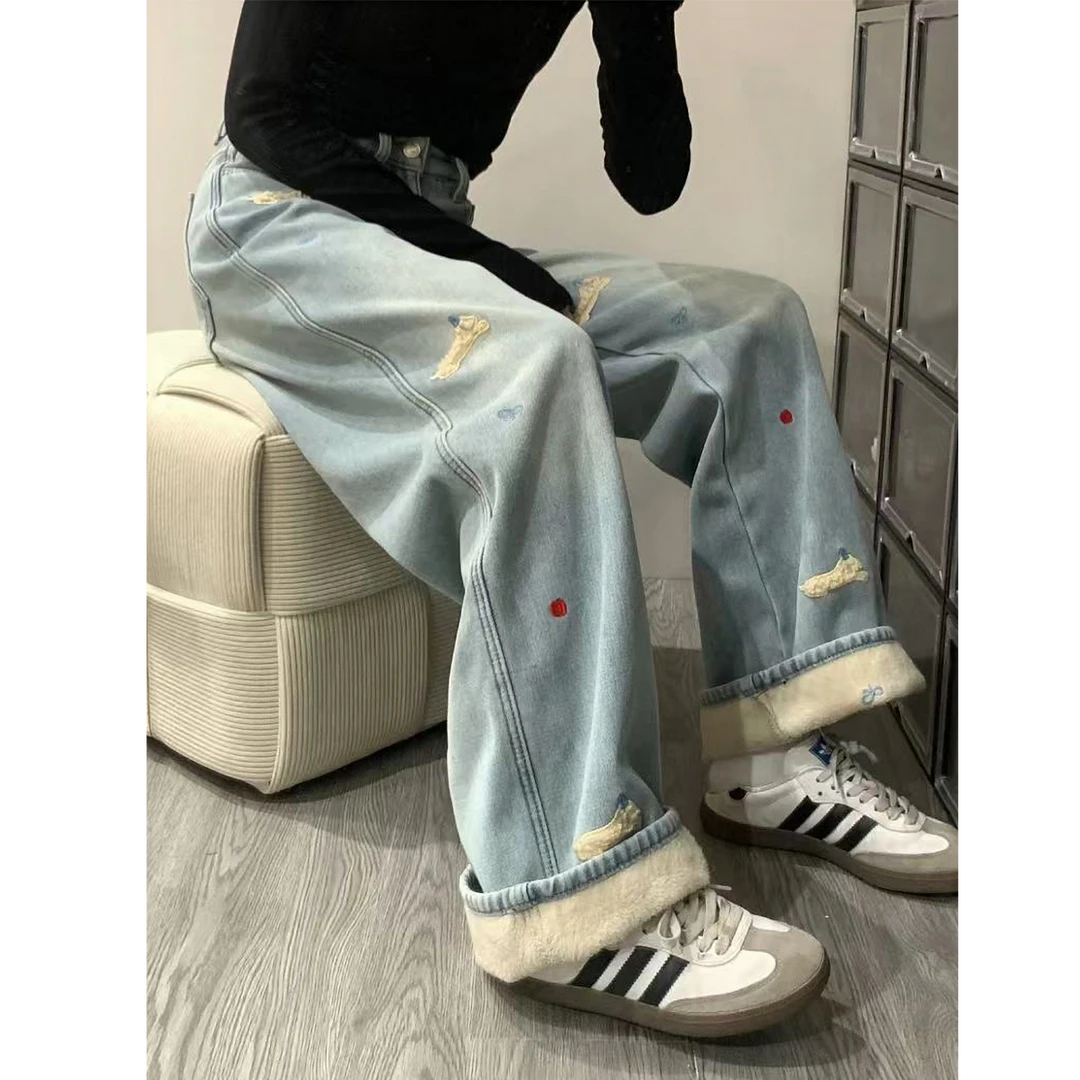 腊肠狗刺绣直筒牛仔裤女秋冬加绒大码胖mm高腰宽松显瘦垂感阔腿裤