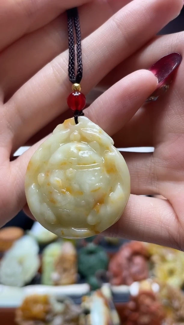 未镶嵌岫玉吊坠·