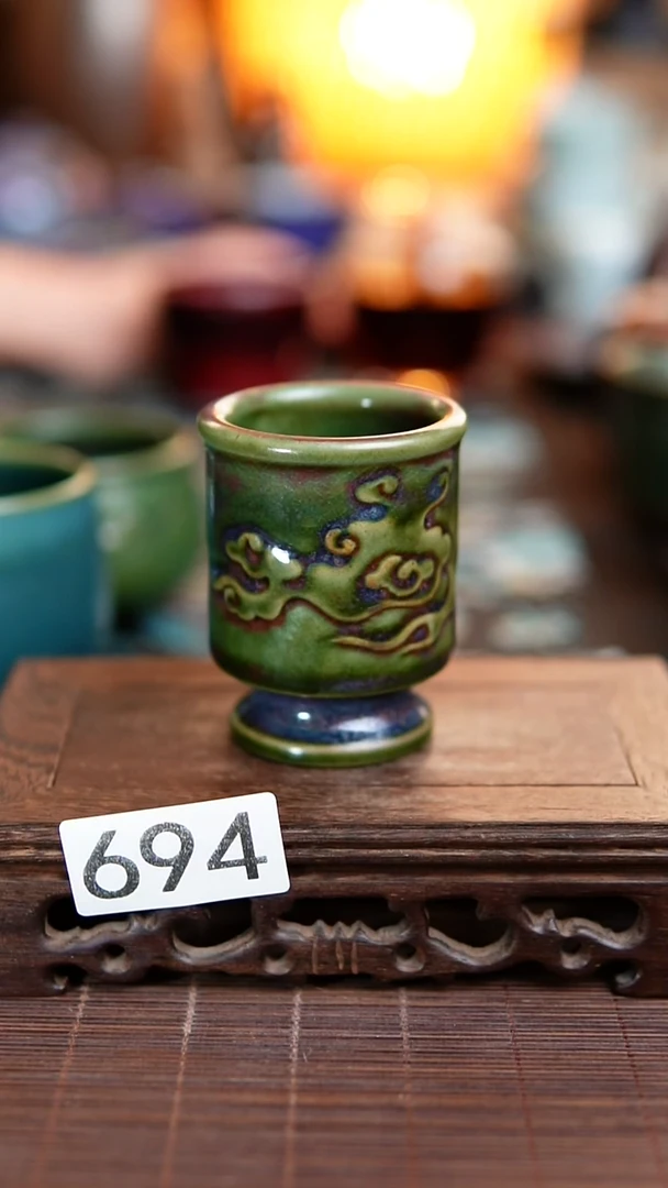 694 手工刻绘主人杯 钧瓷