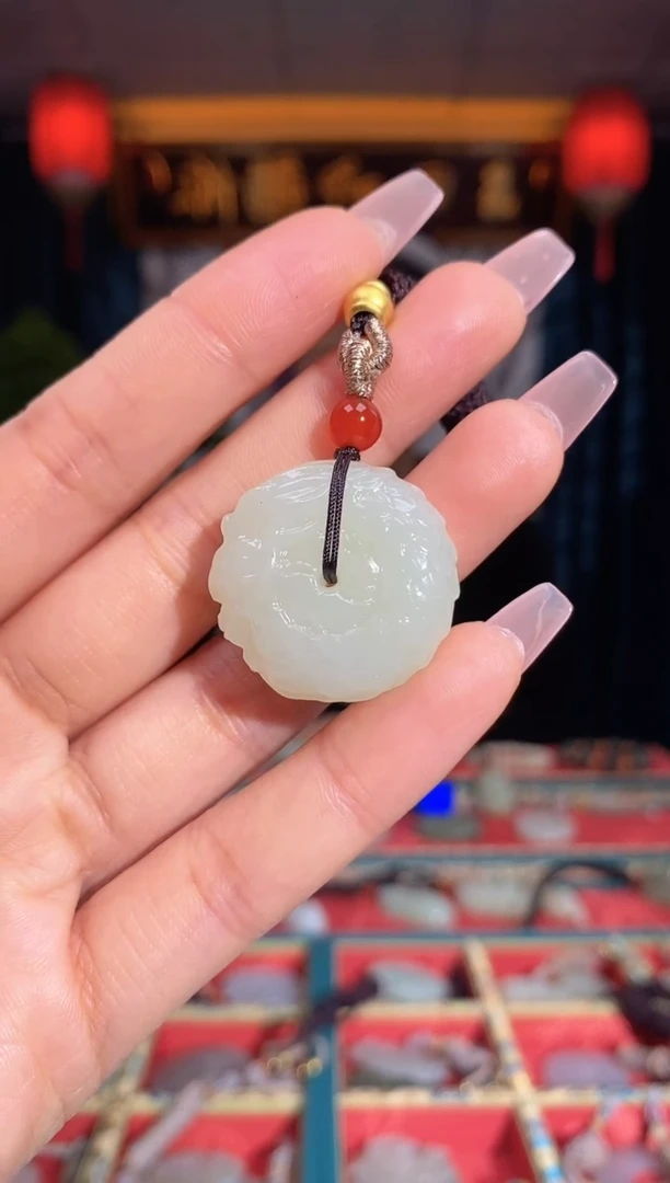 【闪购商品】和田玉颈饰未镶嵌龙扣