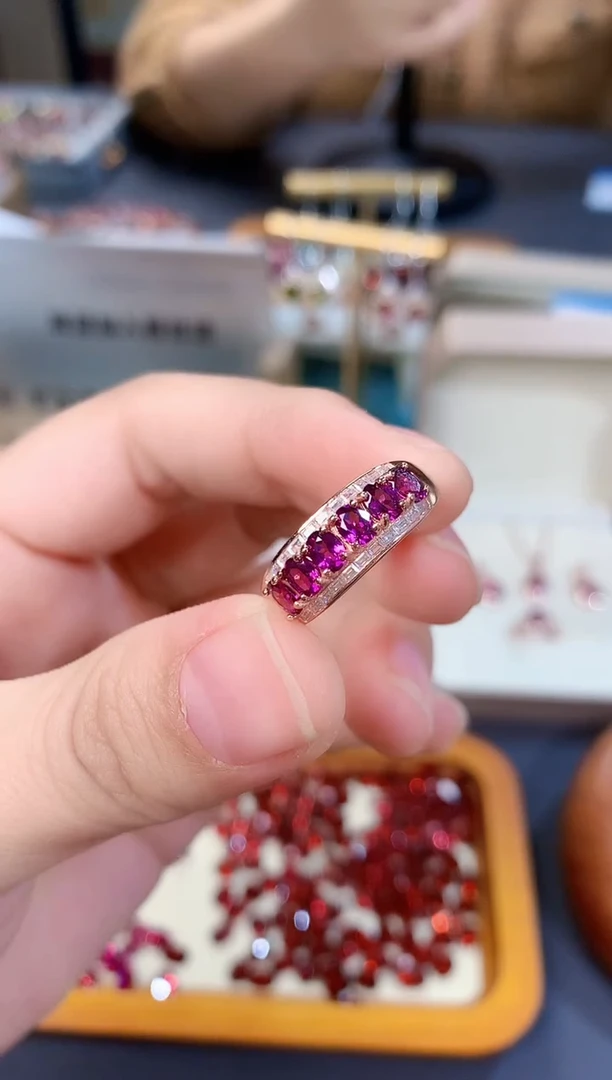 【闪购商品】石榴石（紫牙乌）戒指银S925镶嵌天然