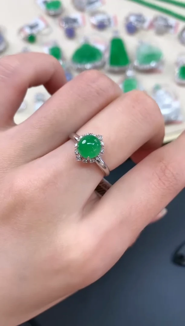 【闪购商品】翡翠戒指18K金镶嵌A651|11800