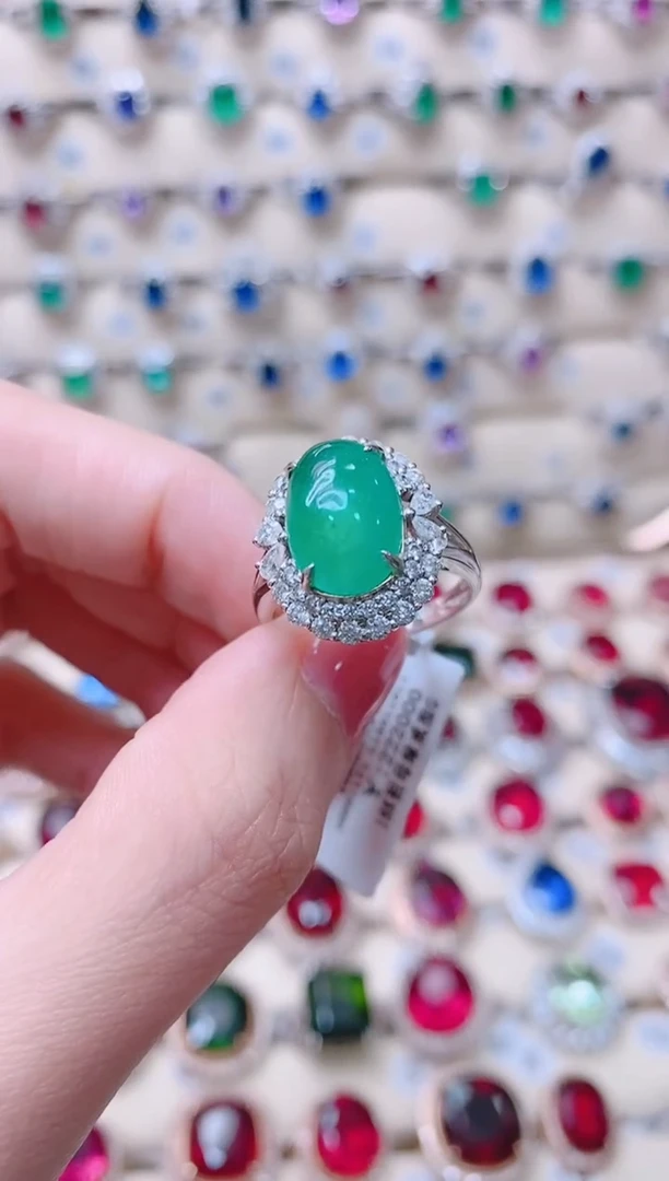 18K金戒指18K金镶嵌祖母绿1