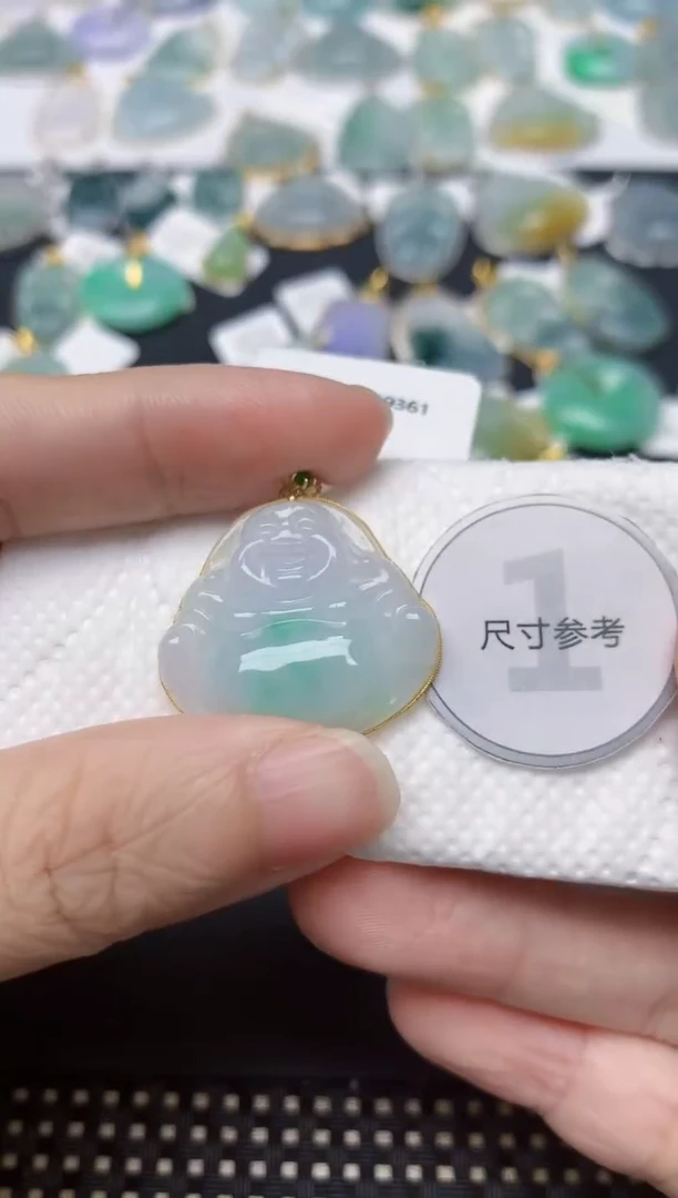 颈饰18K金镶嵌翡翠天然缅甸A货翡翠