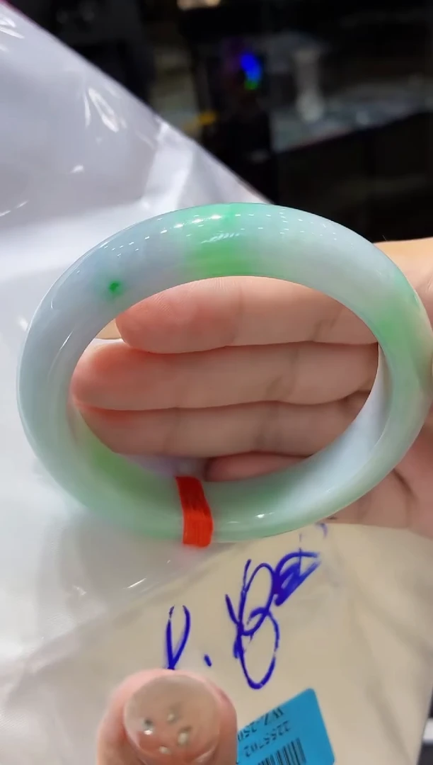未镶嵌手镯翡翠翡翠手镯