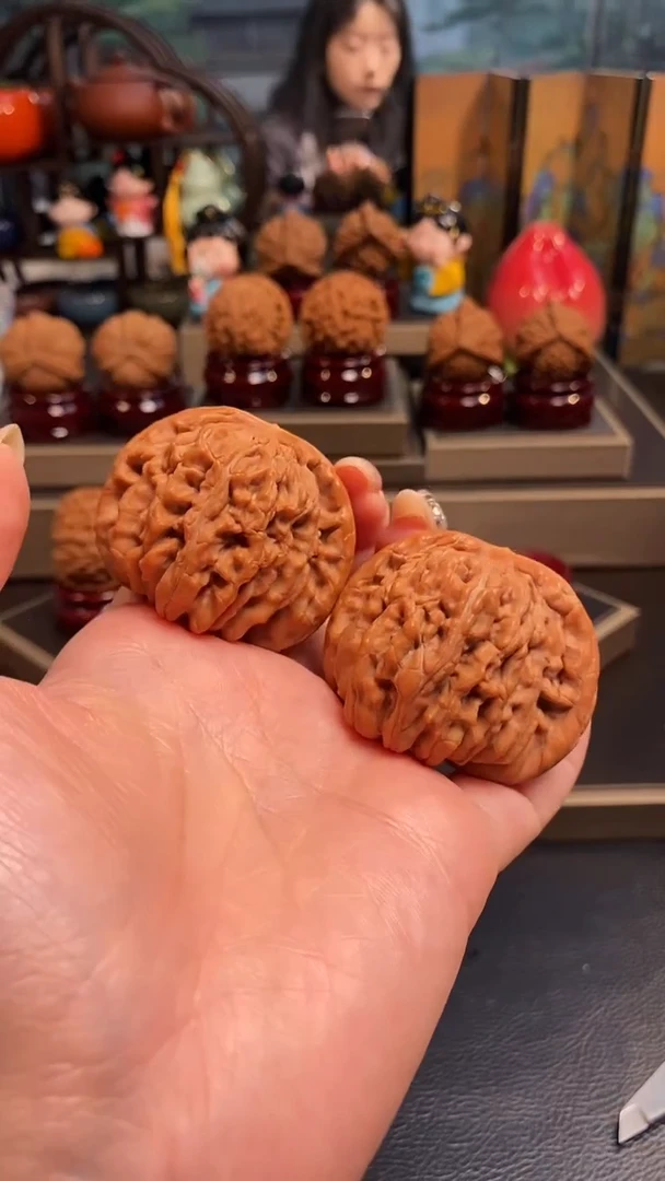 【闪购商品】文玩核桃把件H601四座楼47