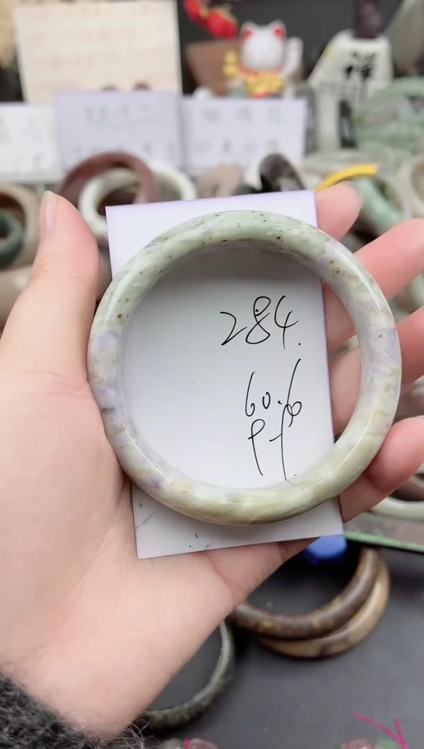 未镶嵌手镯石英质玉284