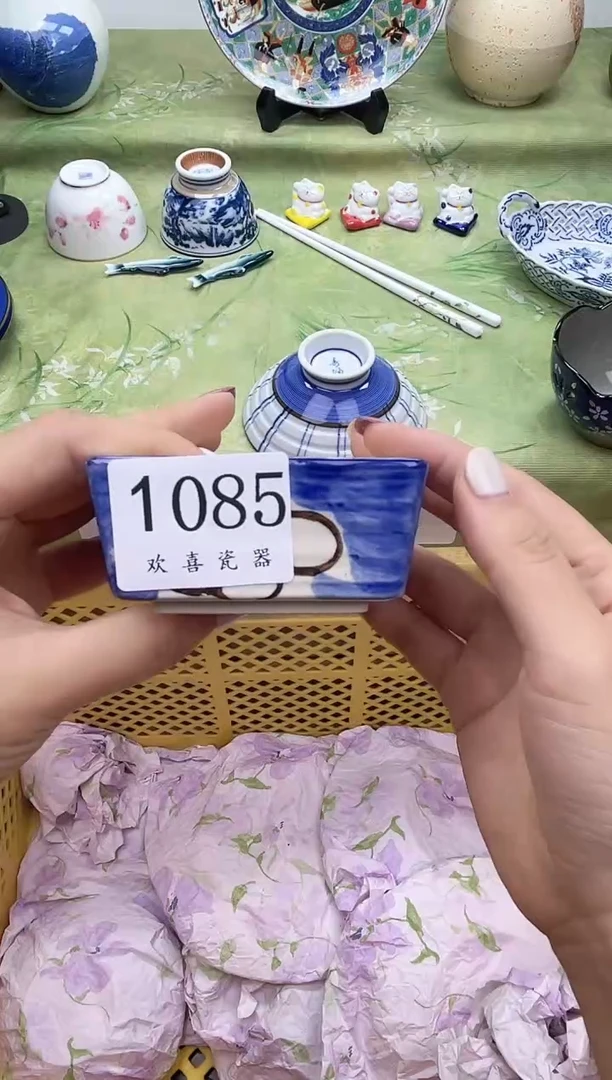 瓷片由**舍           1085