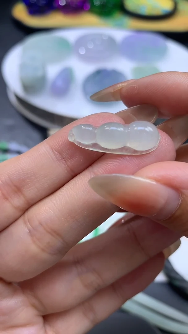 【闪购商品】定制翡翠未镶嵌翡翠