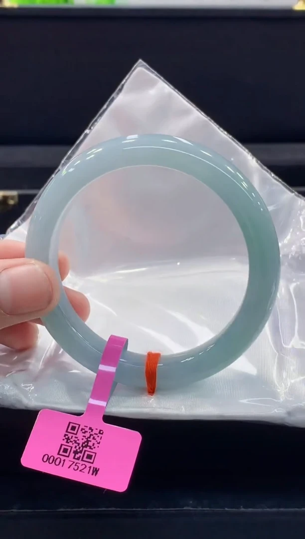 未镶嵌手镯翡翠翡翠手镯