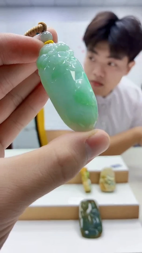 未镶嵌定制翡翠5145bb-毛货挂件9