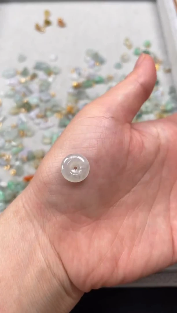 吊坠(不含链)未镶嵌翡翠1个JK113
