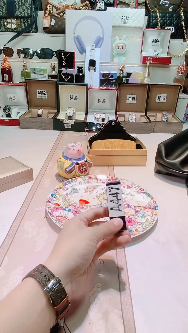 瓷片瓷器 库房到期 全部地板价@@1