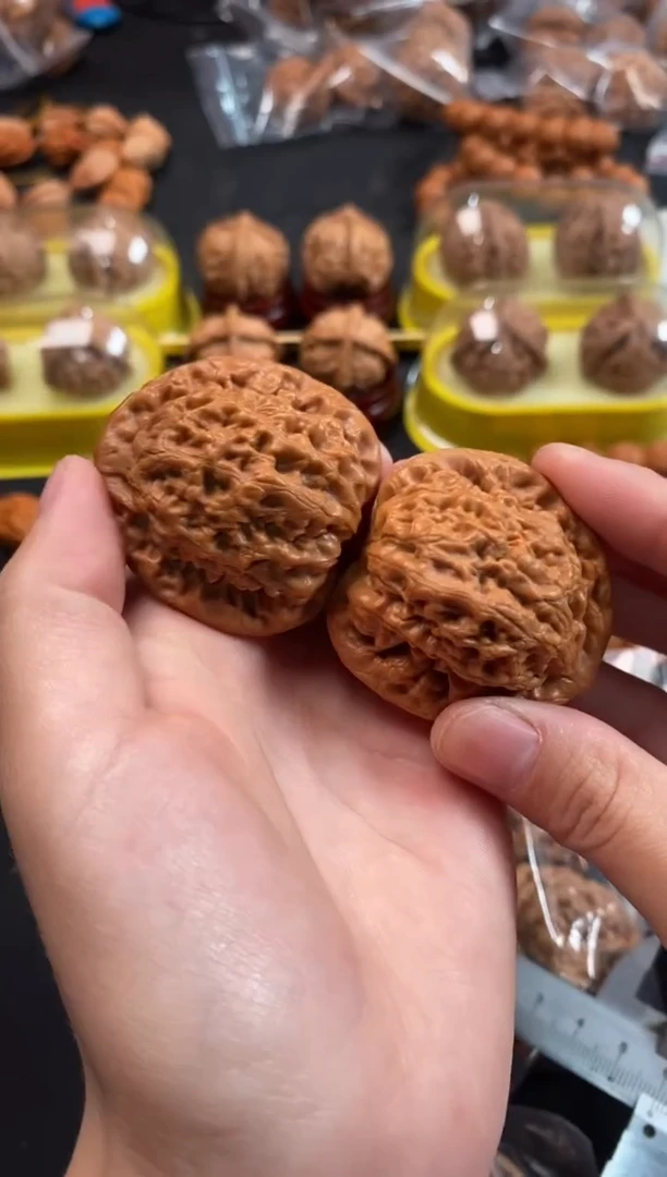 文玩核桃把件金公子42尺S262