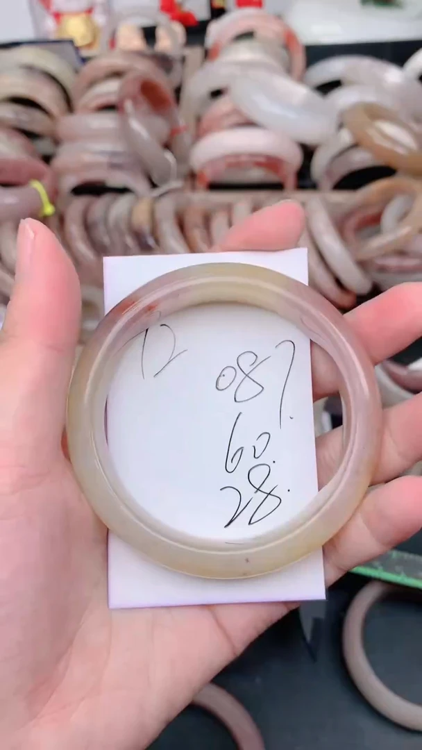 未镶嵌手镯石英质玉087