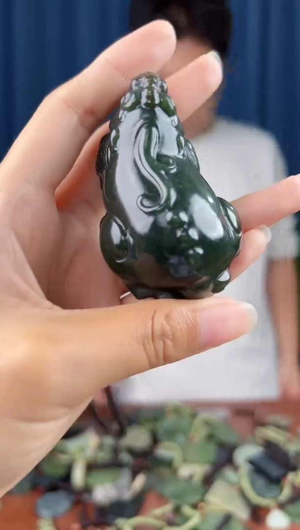 未镶嵌和田玉挂件拍一发一，