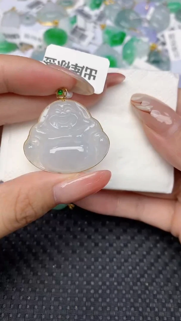 翡翠18K金镶嵌颈饰天然翡翠a货