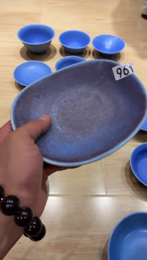 瓷片冰****糖961 微瑕汝蓝元宝碟1个