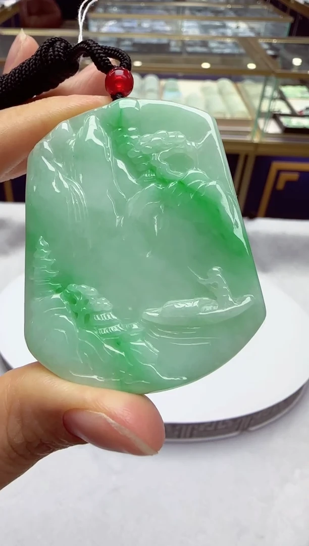颈饰未镶嵌翡翠山水牌
