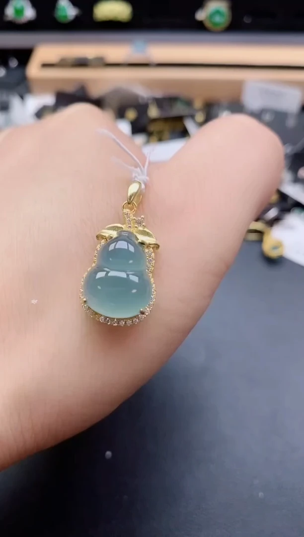 吊坠(赠链)银S925镶嵌翡翠1