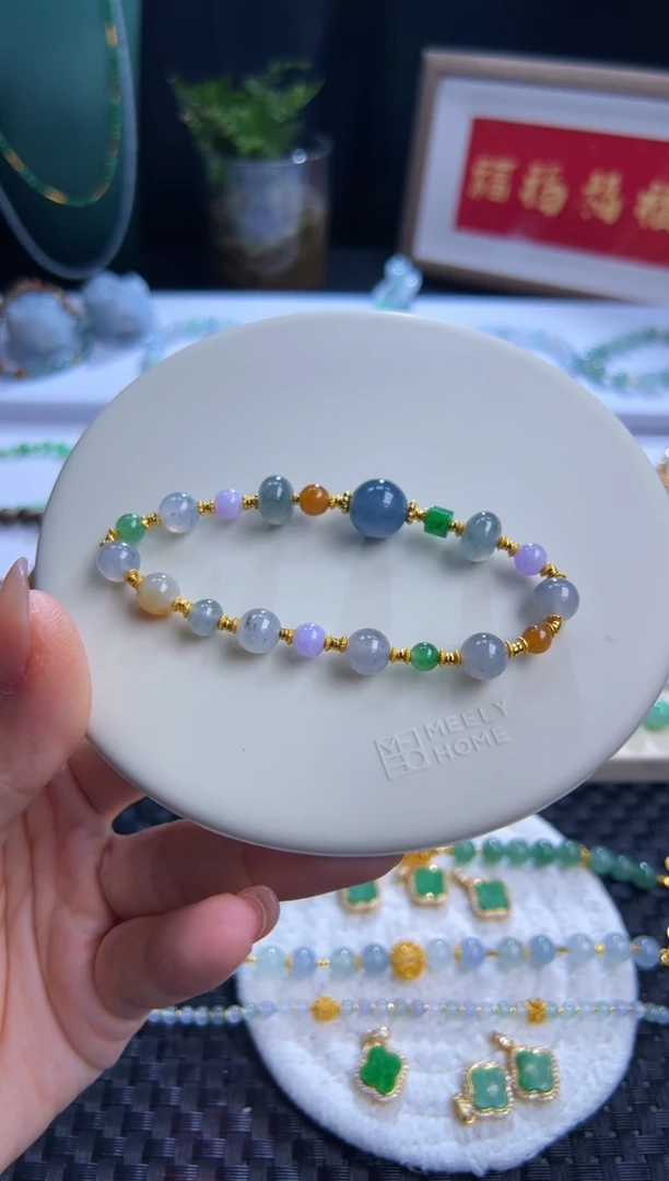 足金镶嵌手串翡翠蔡****?大卡蓝莓珠设计款