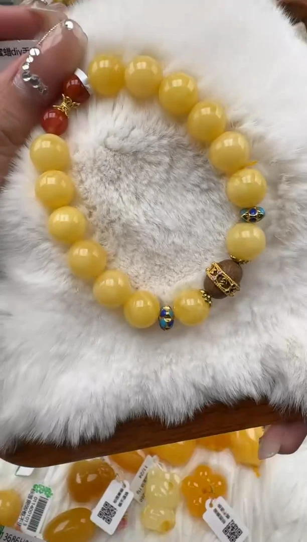 裸石琥珀未镶嵌XD1059