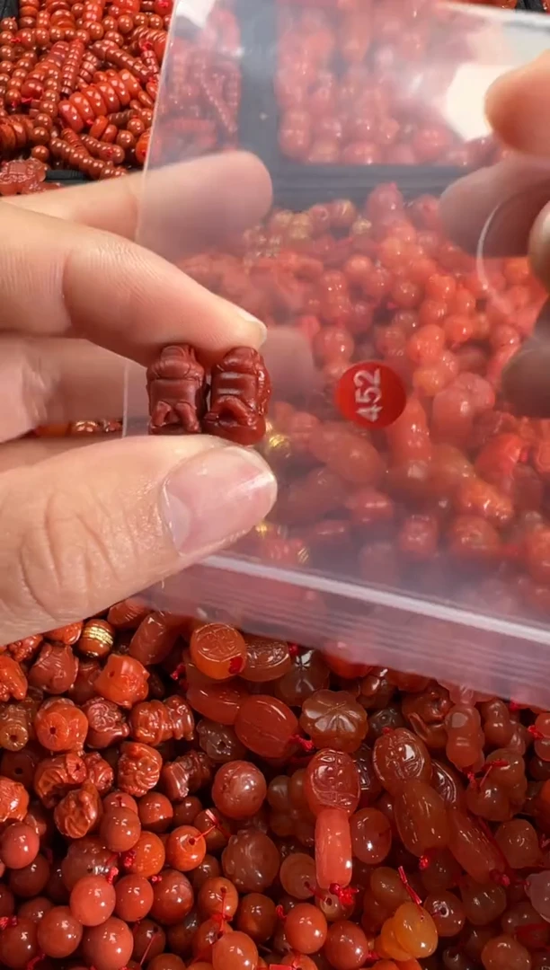 【闪购商品】南红玛瑙颈饰未镶嵌1