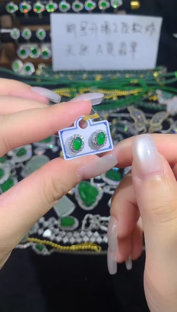 翡翠未镶嵌耳饰耳饰