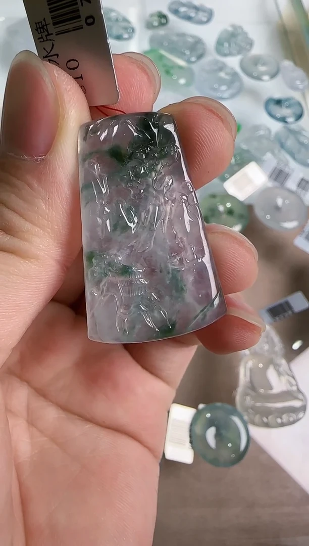 【闪购商品】翡翠吊坠(不含链)未镶嵌··