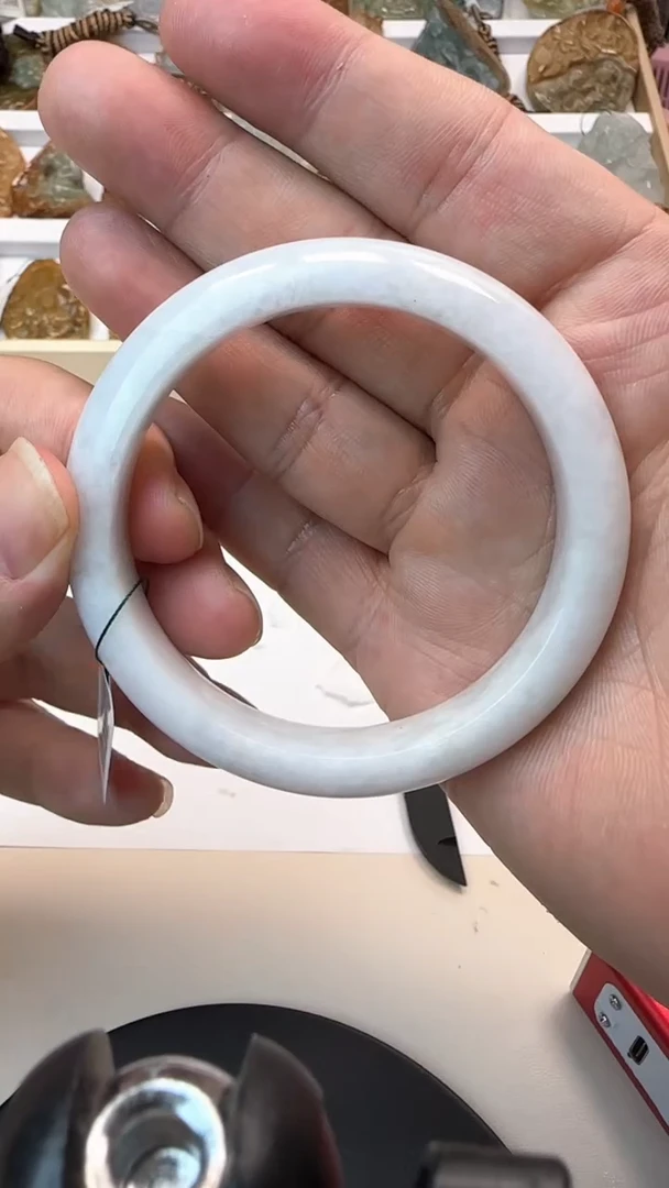 未镶嵌手镯翡翠吉**徐缅甸翡翠手镯