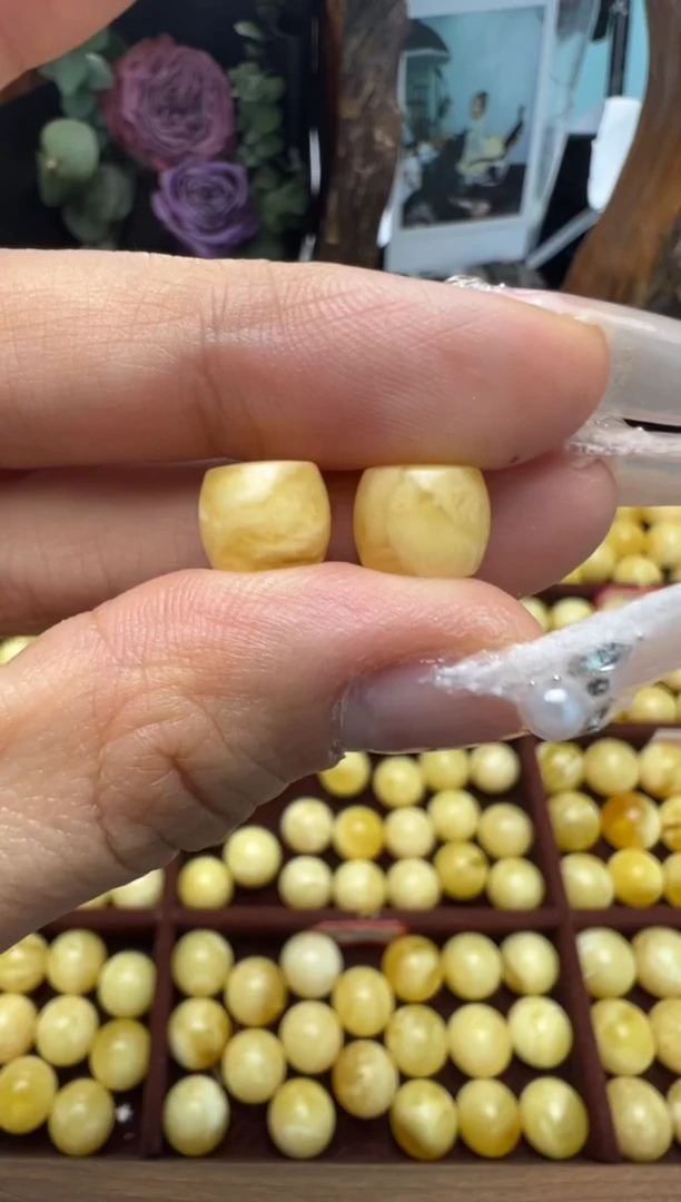 【闪购商品】蜜蜡裸石未镶嵌俄料直切9.1*7.7mm0.885克